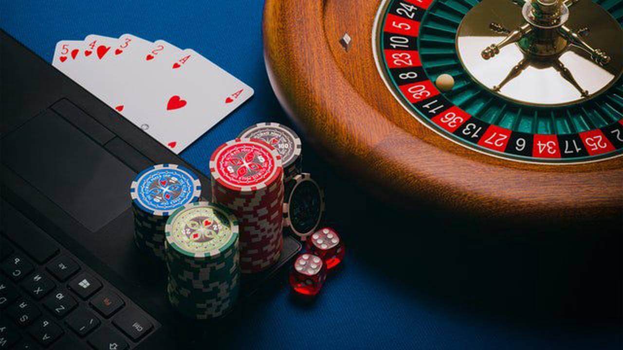 Immediately become a member at fun888! Enjoy your favorite casino games